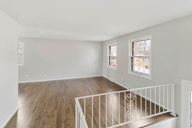 3505 Chestnut Dr, Hazel Crest, IL 60429 - photo 5