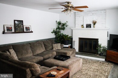 456 Long Ln, Lancaster, PA 17603 - photo 2