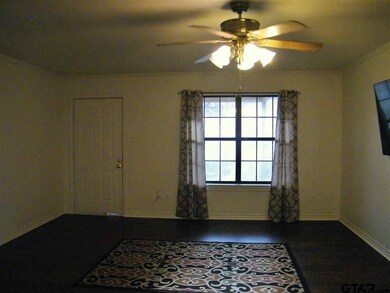 10549 Rolling Pines Dr, Tyler, TX 75707 - photo 5