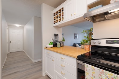 3430 I St NE unit J101, Auburn, WA 98002 - photo 4