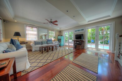 (2) 1121 Southard St-10