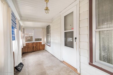 1878 Chestnut St, Holt, MI 48842 - photo 2