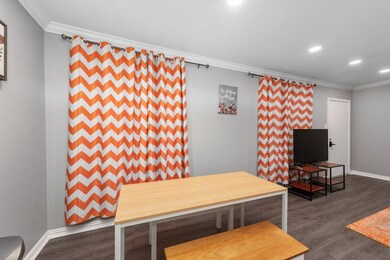 3611 Graustark St unit 15, Houston, TX 77006 - photo 3