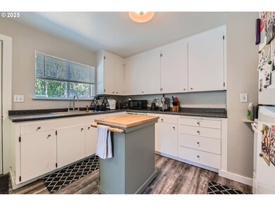 1643 NE 74th Ave unit 1645, Portland, OR 97213 - photo 4