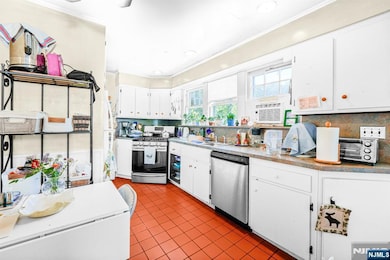 732 Rutland Ave, Teaneck, NJ 07666 - photo 5