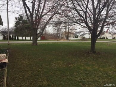 7230 Nickett Dr, North Tonawanda, NY 14120 - photo 6