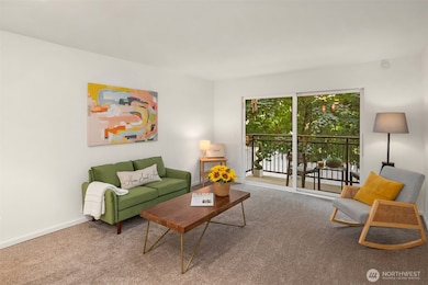 5834 NE 75th St unit B202, Seattle, WA 98115 - photo 3