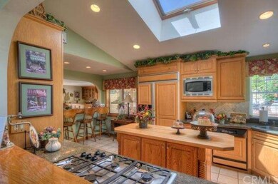 Gourmet kitchen with electronic skylight