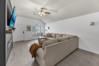 4723 Wheelwright Trail, Rosenberg, TX 77471 - photo 4