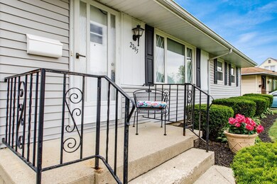 2295 Fenton St, Columbus, OH 43224 - photo 2