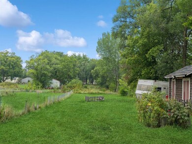 4724 NE 28th Ct, Des Moines, IA 50317 - photo 2