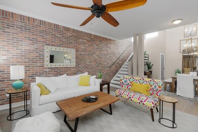 12 - 129 Walnut St Unit 432 - Interiors