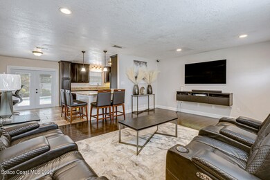 10_5065Canoni215_mls