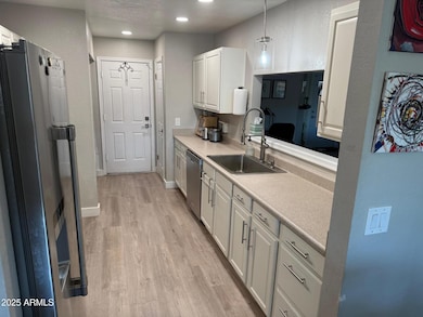 4007 E Kimberly Way, Phoenix, AZ 85050 - photo 7