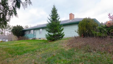 38 Woodwells Garrison Rd, Contoocook, NH 03229 - photo 2