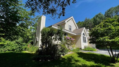 35 Ledgewood Dr unit A, Goffstown, NH 03045 - photo 3