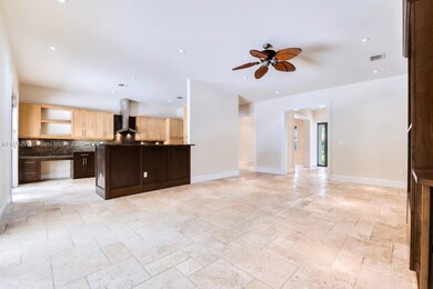 8240 SW 98th St, Miami, FL 33156 - photo 4