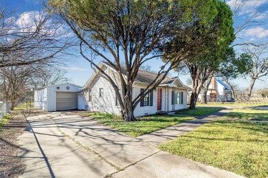 109 W 2nd St, Weatherford, TX 76086 - photo 5