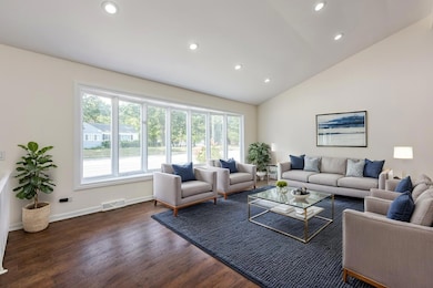 8717 Gross Point Rd, Skokie, IL 60077 - photo 3