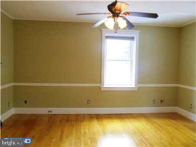 34 N Chester Pike, Glenolden, PA 19036 - photo 2