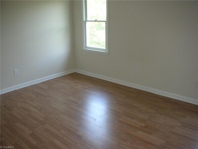 3724 Pembroke Terrace, High Point, NC 27265 - photo 7