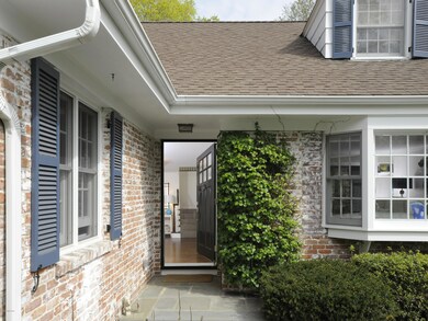 3 Jofran Ln, Greenwich, CT 06830 - photo 2