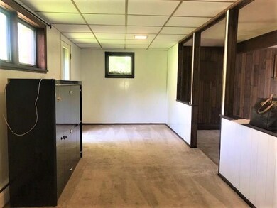 Add'l room connected to Game Room also leads to Ou