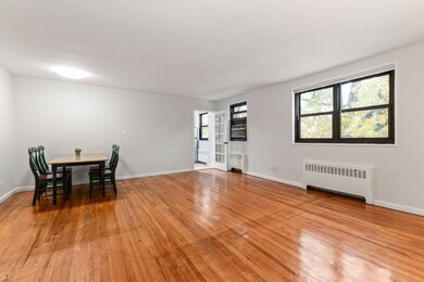 163-33 Willets Point Blvd unit Upper, Whitestone, NY 11357 - photo 5