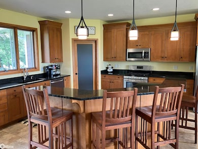 17661 Eagle Ave, Clear Lake, IA 50428 - photo 5