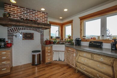 2929 E Ave, Cody, WY 82414 - photo 7