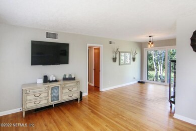 752 Acapulco Rd, Jacksonville, FL 32216 - photo 5