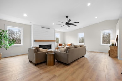 1810 Mayowood Rd SW, Rochester, MN 55902 - photo 3