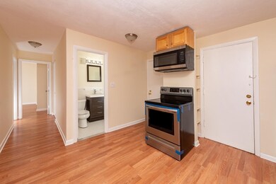400 Governors Dr unit 3, Winthrop, MA 02152 - photo 3