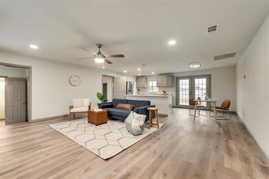 203 Chaffin St, Bonham, TX 75418 - photo 4