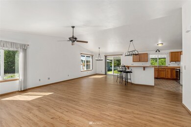 119 Brady Ln, Winlock, WA 98596 - photo 6