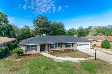 988 Parkridge Cir E, Jacksonville, FL 32211 - photo 2