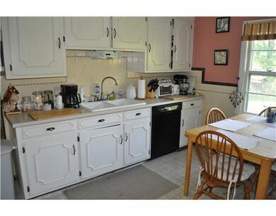 41 Woodlawn Rd, North Smithfield, RI 02896 - photo 3