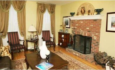 77 Albee Rd, Uxbridge, MA 01569 - photo 6