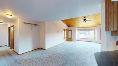 410 SW Crestview St unit B-2, Pullman, WA 99163 - photo 6