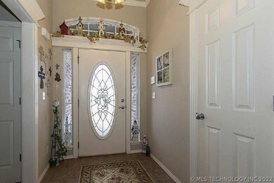 2115 S Javine Ave, Skiatook, OK 74070 - photo 2