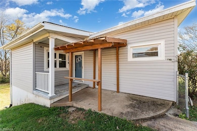 306 Merriman St, Eden, NC 27288 - photo 4