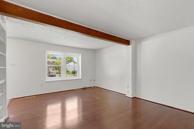 6006 Tree Swallow Ct, Columbia, MD 21044 - photo 4