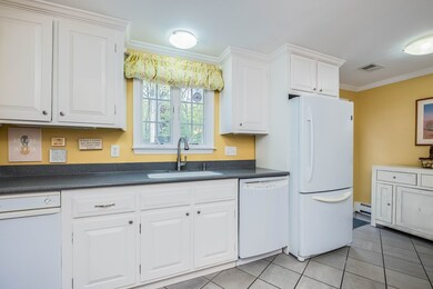 1 Parmenter Rd, Framingham, MA 01701 - photo 7