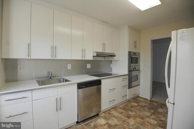 Montebello unit 110, Alexandria, VA 22303 - photo 3