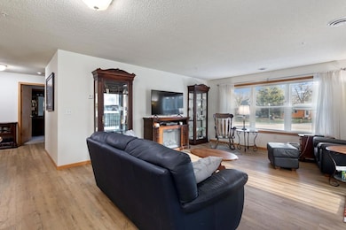 2231 N Penn Place unit 201, North Saint Paul, MN 55109 - photo 5