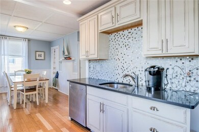 1 Lucas Ave, Newport, RI 02840 - photo 4