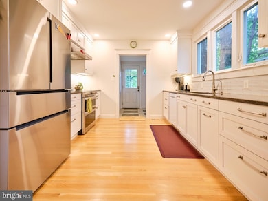 119 Washington Grove Ln, Gaithersburg, MD 20877 - photo 5