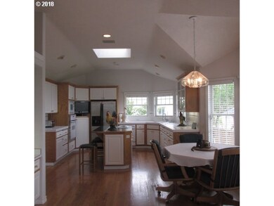 11710 SW Fox Ridge Rd, McMinnville, OR 97128 - photo 7