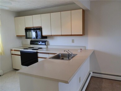 25 Long Beach Ave unit 14, York, ME 03909 - photo 5