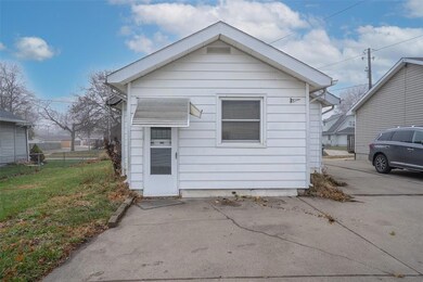 1603 Searle St, Des Moines, IA 50317 - photo 5